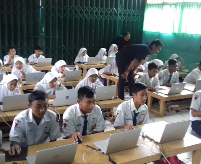 Mendalami Manfaat Pentingnya Website Sekolah